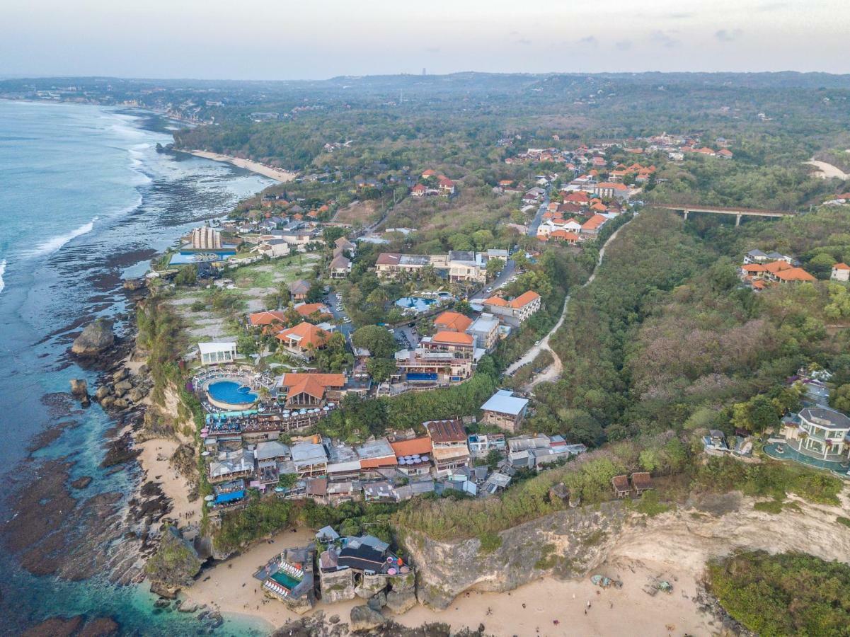 Отель La Bomie Uluwatu By Bukit Vista Экстерьер фото